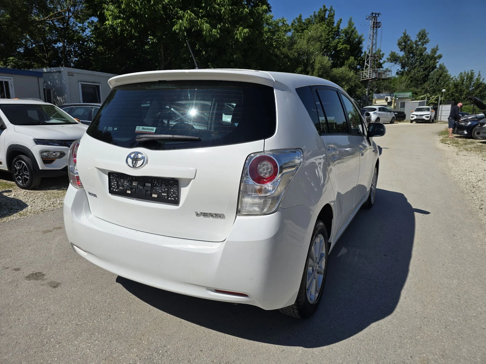 Toyota Verso 2.0D 126к.с  STYLE 6+ 1 Места, снимка 4 - Автомобили и джипове - 54854271