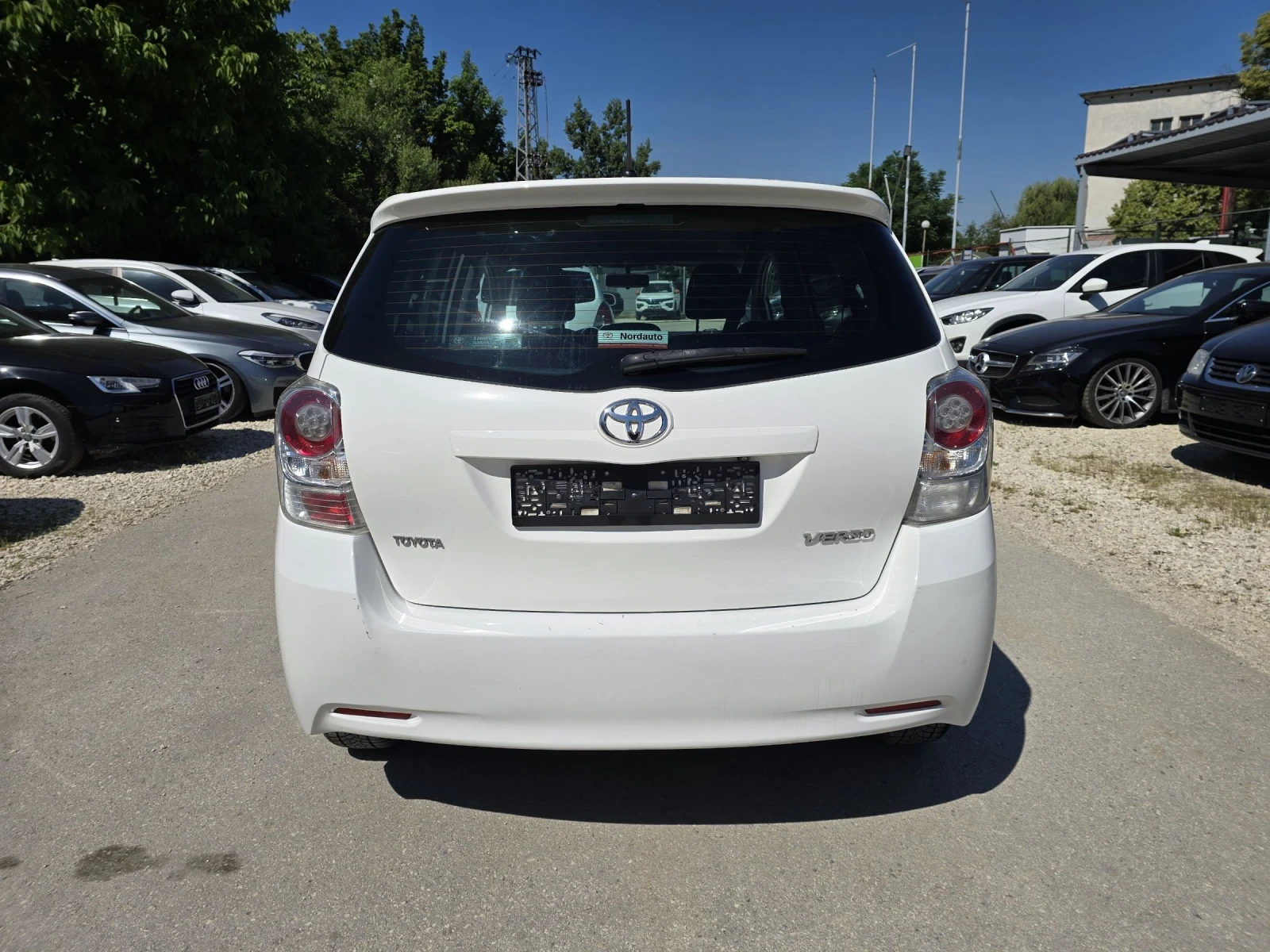 Toyota Verso 2.0D 126к.с  STYLE 6+ 1 Места, снимка 6 - Автомобили и джипове - 54854271