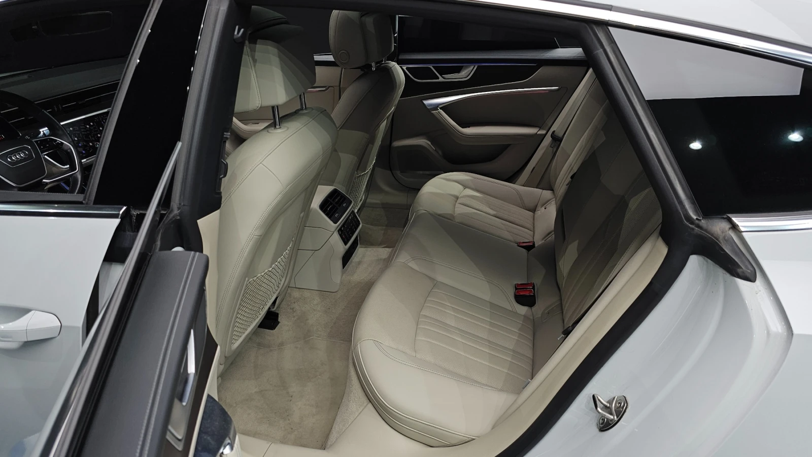 Audi A7 3.0 45TDI Quattro Premium, FULL, снимка 11 - Автомобили и джипове - 55199991