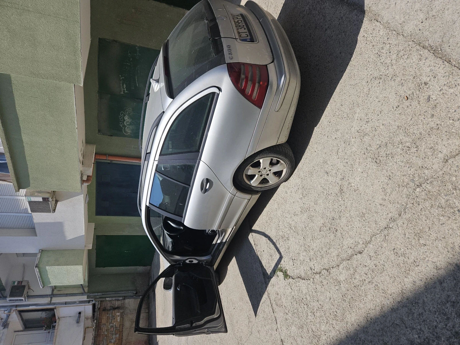Mercedes-Benz C 200, снимка 2 - Автомобили и джипове - 55341014