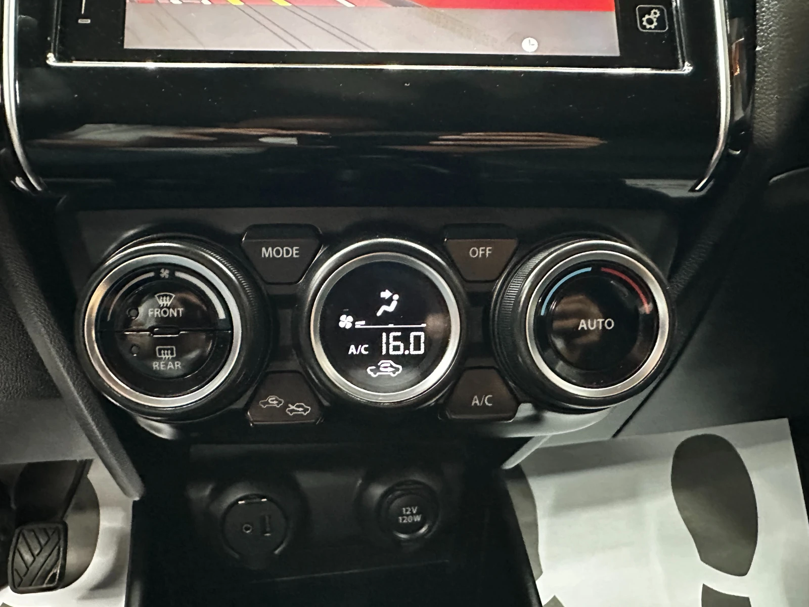Suzuki Swift 1.2i 90 к.с., снимка 15 - Автомобили и джипове - 55665354