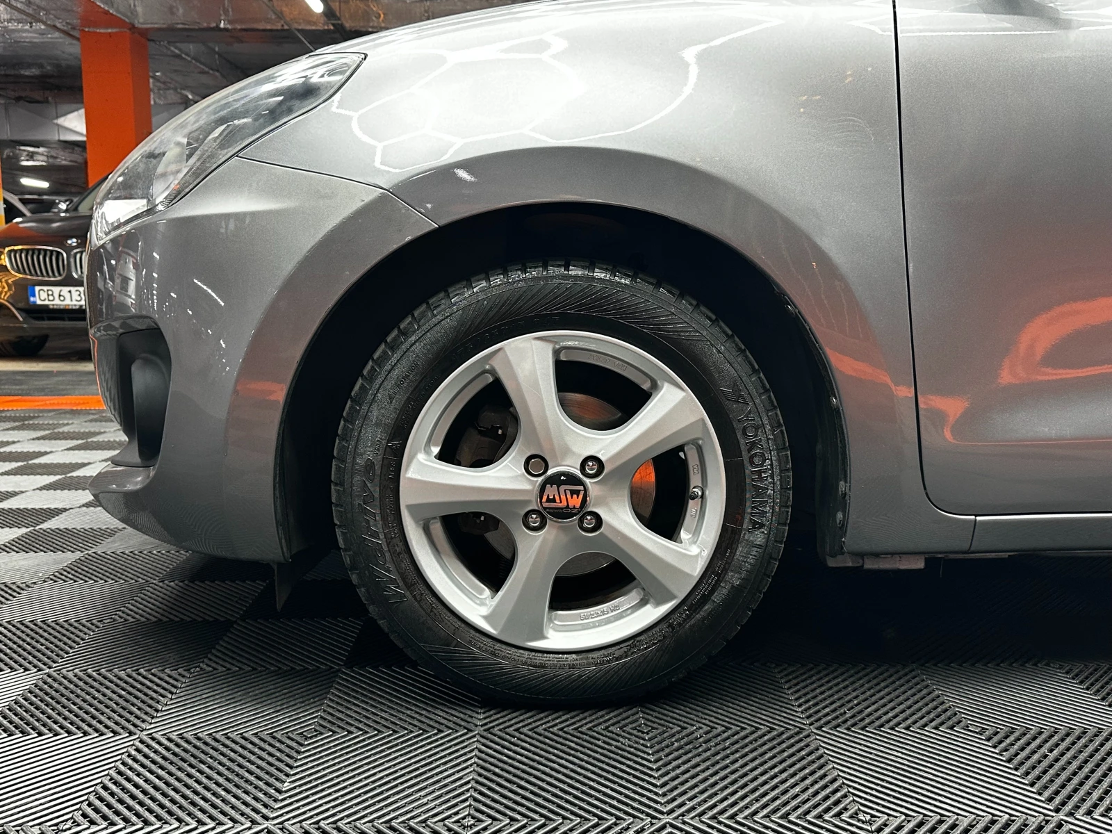 Suzuki Swift 1.2i 90 к.с., снимка 6 - Автомобили и джипове - 55665354