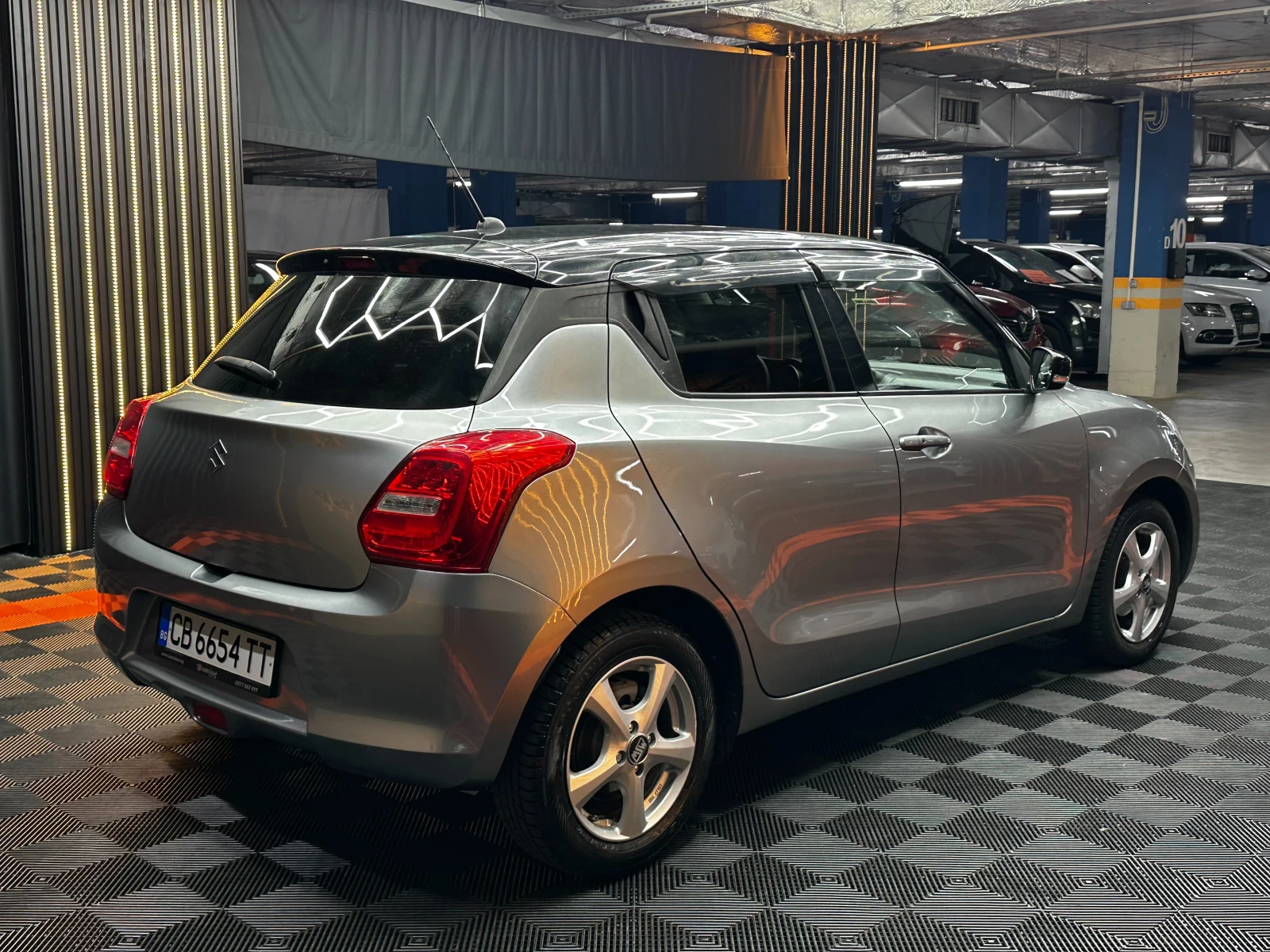 Suzuki Swift 1.2i 90 к.с., снимка 4 - Автомобили и джипове - 55665354