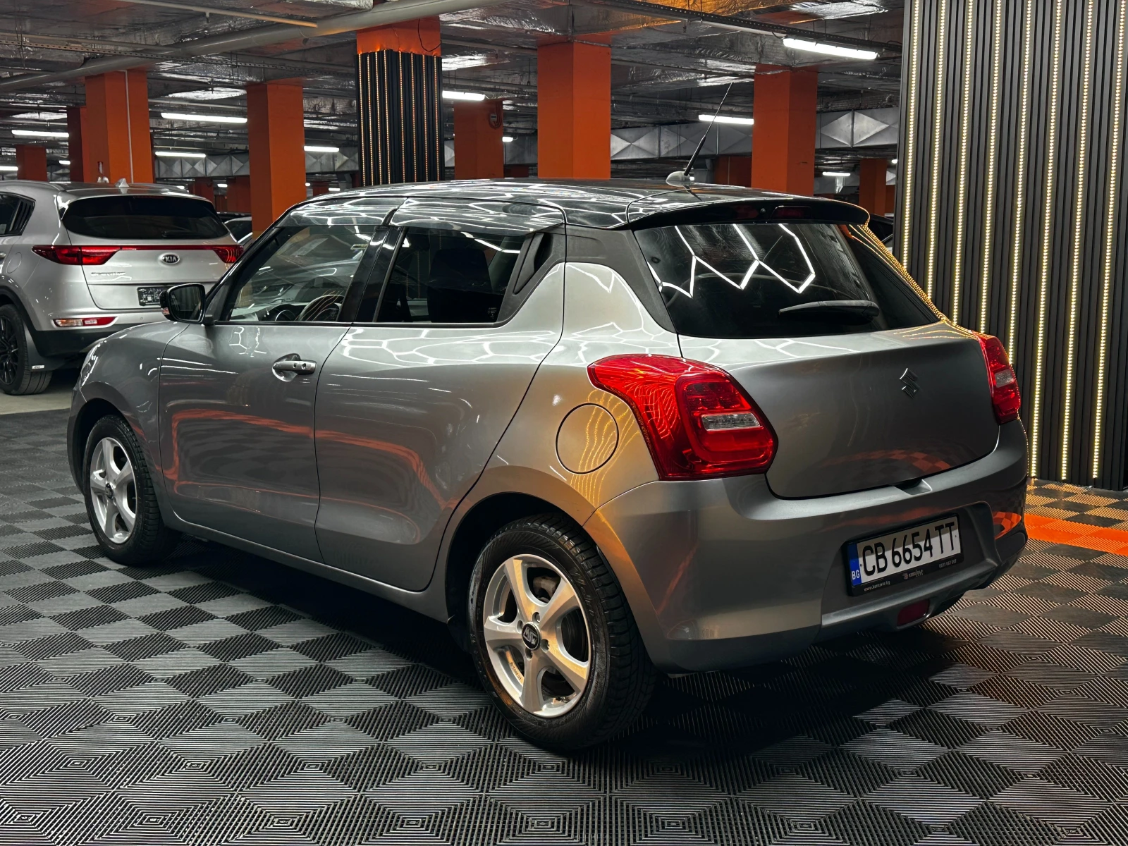 Suzuki Swift 1.2i 90 к.с., снимка 5 - Автомобили и джипове - 55665354
