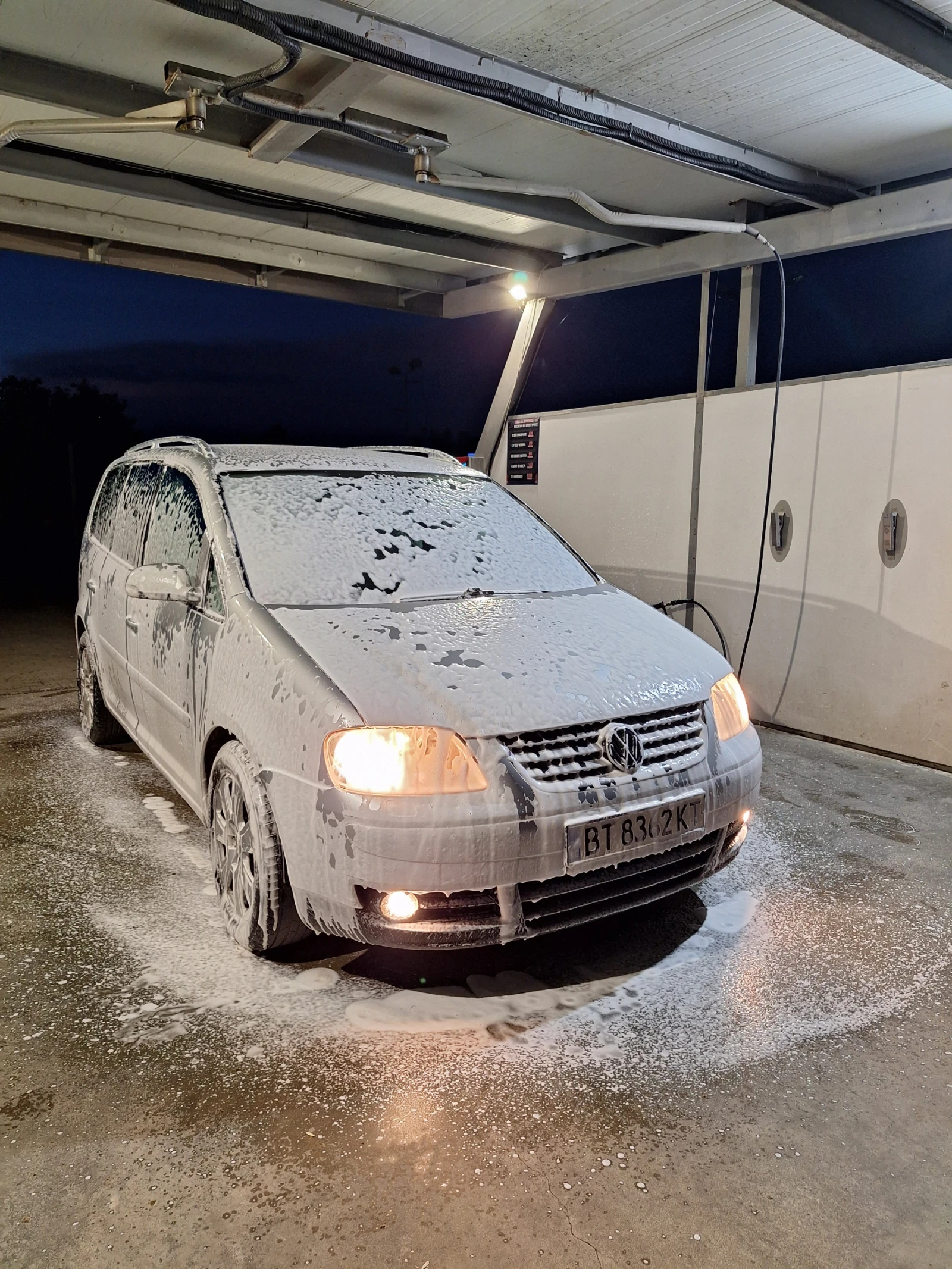 VW Touran 2000, снимка 3 - Автомобили и джипове - 55666619