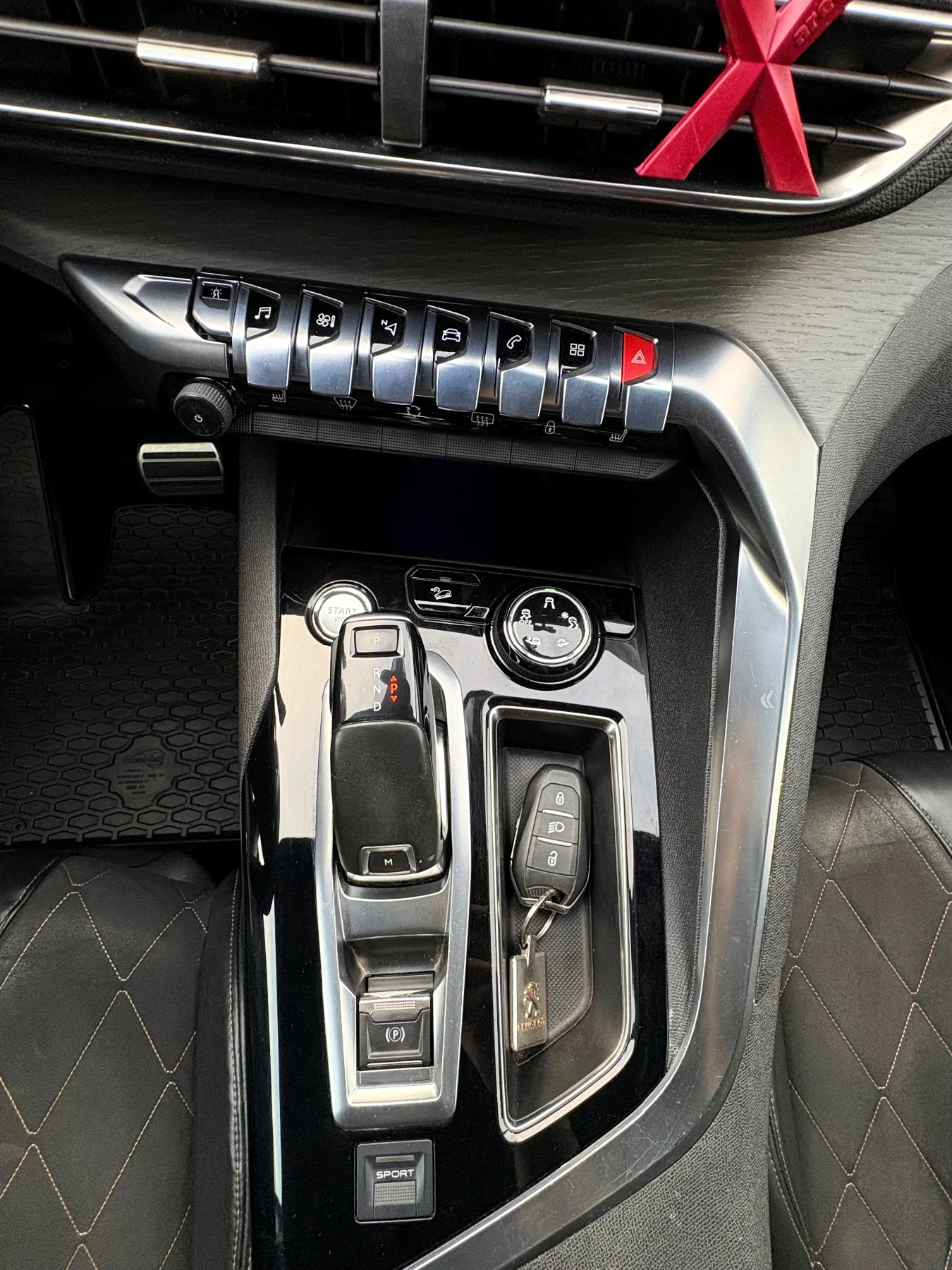 Peugeot 5008 GT | 2.0 HDI | 180 к.с. | 7 места, снимка 14 - Автомобили и джипове - 56168387