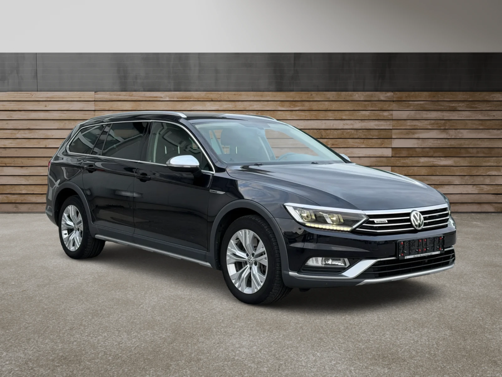 VW Passat Alltrack 2.0TDi 120 000km, снимка 3 - Автомобили и джипове - 56739385