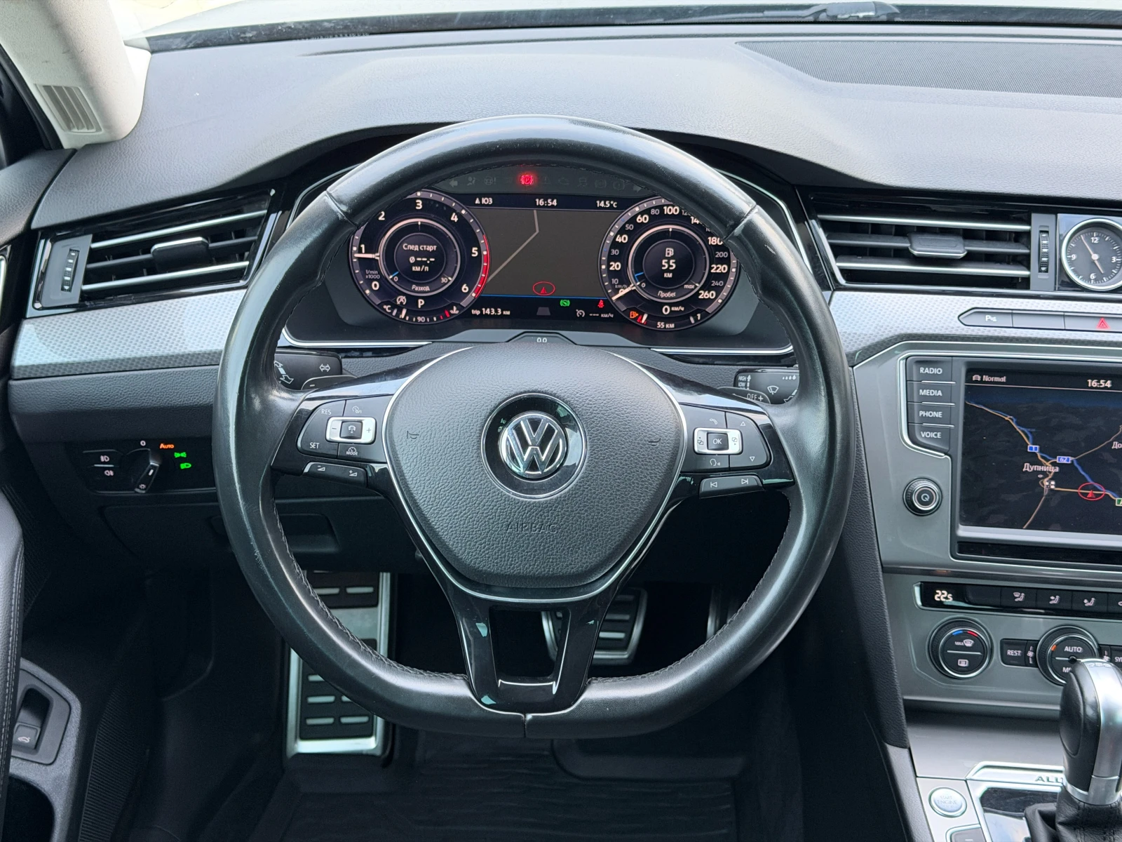 VW Passat Alltrack 2.0TDi 120 000km, снимка 8 - Автомобили и джипове - 56739385
