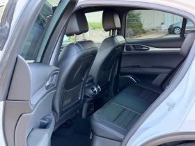 Alfa Romeo Stelvio Ti-2.2d-Q4-8ZF-РЕКАРО-ПОДГРЕВ-KEYLESS-КАТО-НОВ-ТОП, снимка 12