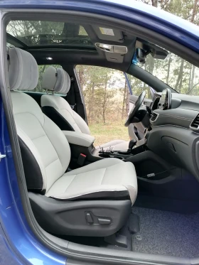 Hyundai Tucson 2.0CRDI* Premium* 4х4* 185кс* Сервизна История*  - 23599 € / 46155.63 лв. - 25474835 7