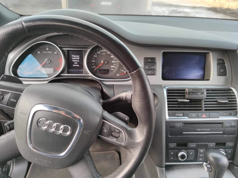 Audi Q7 AUDI 4.2TDI, снимка 9 - Автомобили и джипове - 47513589