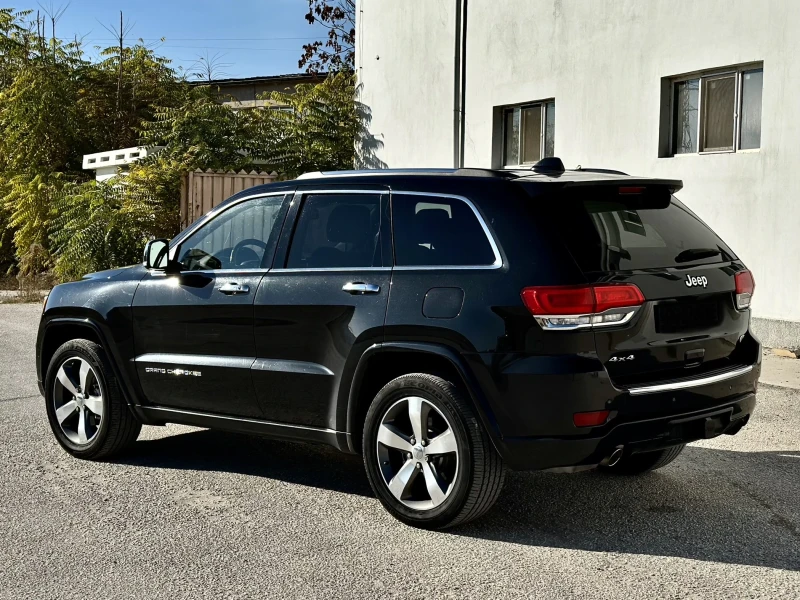 Jeep Grand cherokee 3.6 OVERLAND , снимка 4 - Автомобили и джипове - 47821047