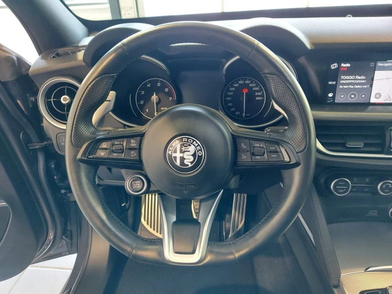 Alfa Romeo Stelvio 2.0/280HP/TURBO-16V/VELOCE/Q4/NAVI/CAM/290vpr, снимка 7 - Автомобили и джипове - 50008984