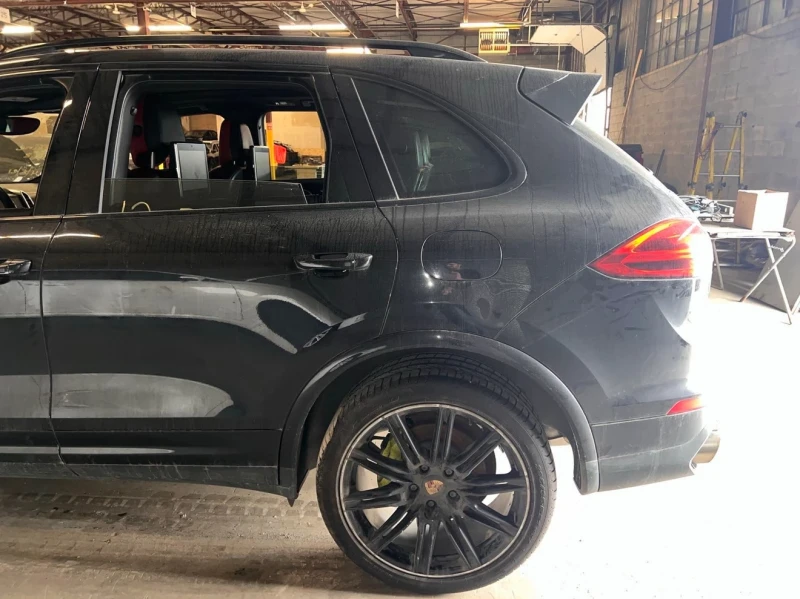 Porsche Cayenne S hybrid , снимка 6 - Автомобили и джипове - 50671567