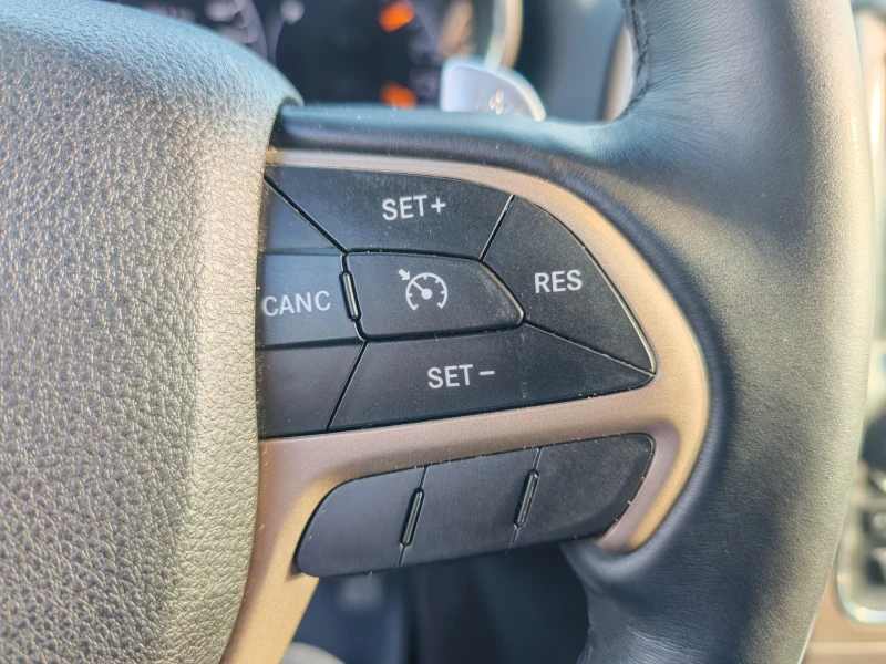 Jeep Grand cherokee 5.7 , 108000км с LPG, снимка 13 - Автомобили и джипове - 52663026