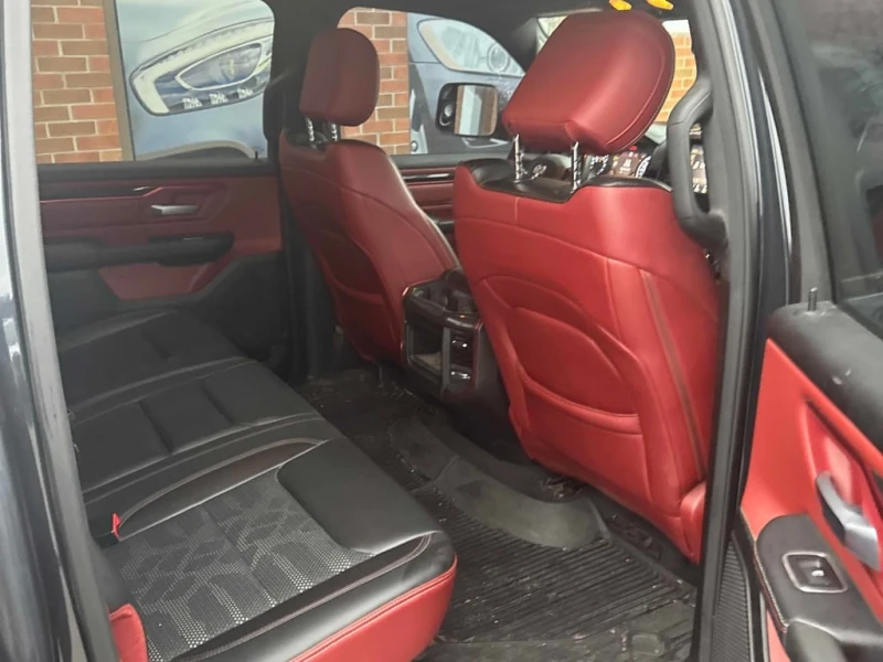 Dodge RAM 1500 * Rebel * CARFAX * БЕЗ ПЪРВОНАЧАЛНА ВНОСКА, снимка 11 - Автомобили и джипове - 53086897