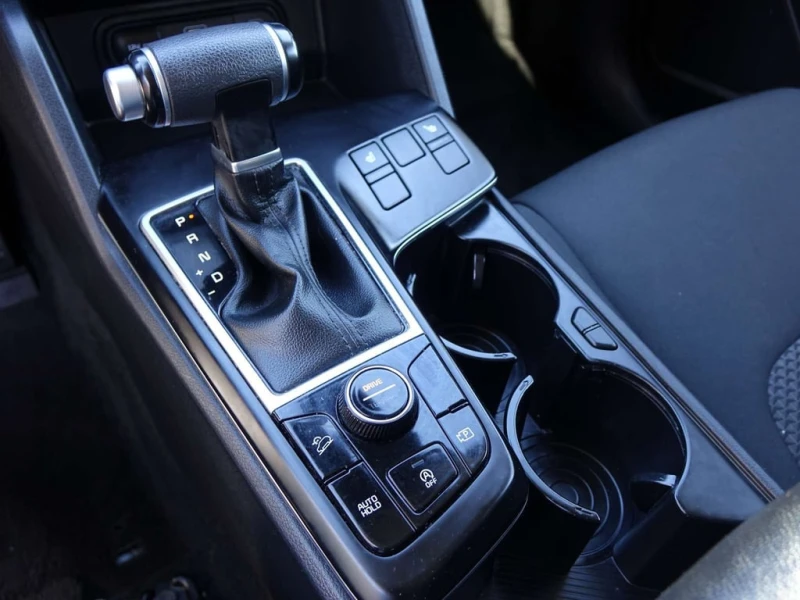 Kia Sportage * LX * CARFAX * ЦЕНА ДО БГ, снимка 13 - Автомобили и джипове - 53248521