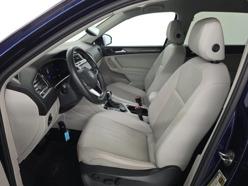 VW Tiguan SE, снимка 6 - Автомобили и джипове - 53537638