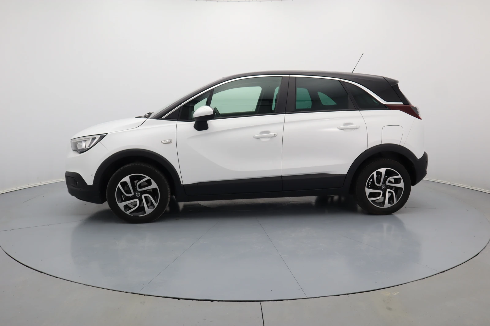 Opel Crossland X 1.2 Turbo  - изображение 7