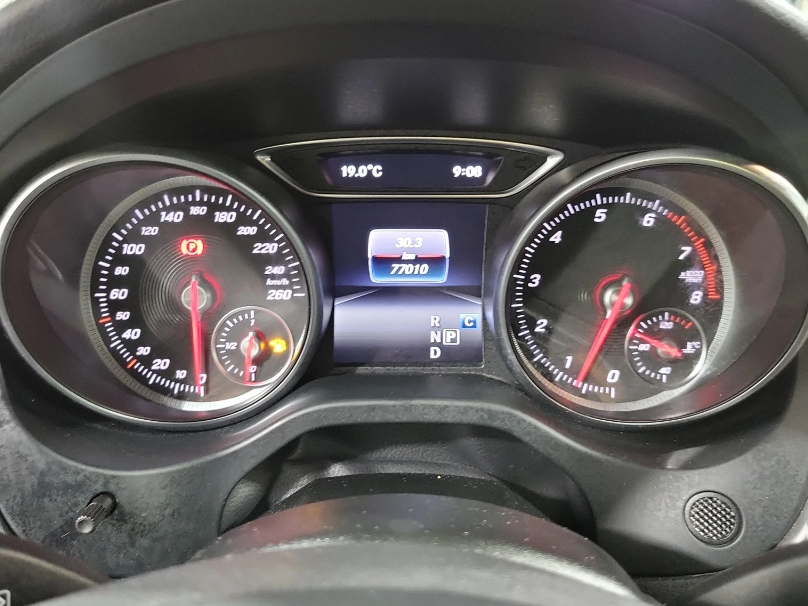 Mercedes-Benz GLA 250 * 4MATIC * CARFAX * АВТОКРЕДИТ - изображение 8