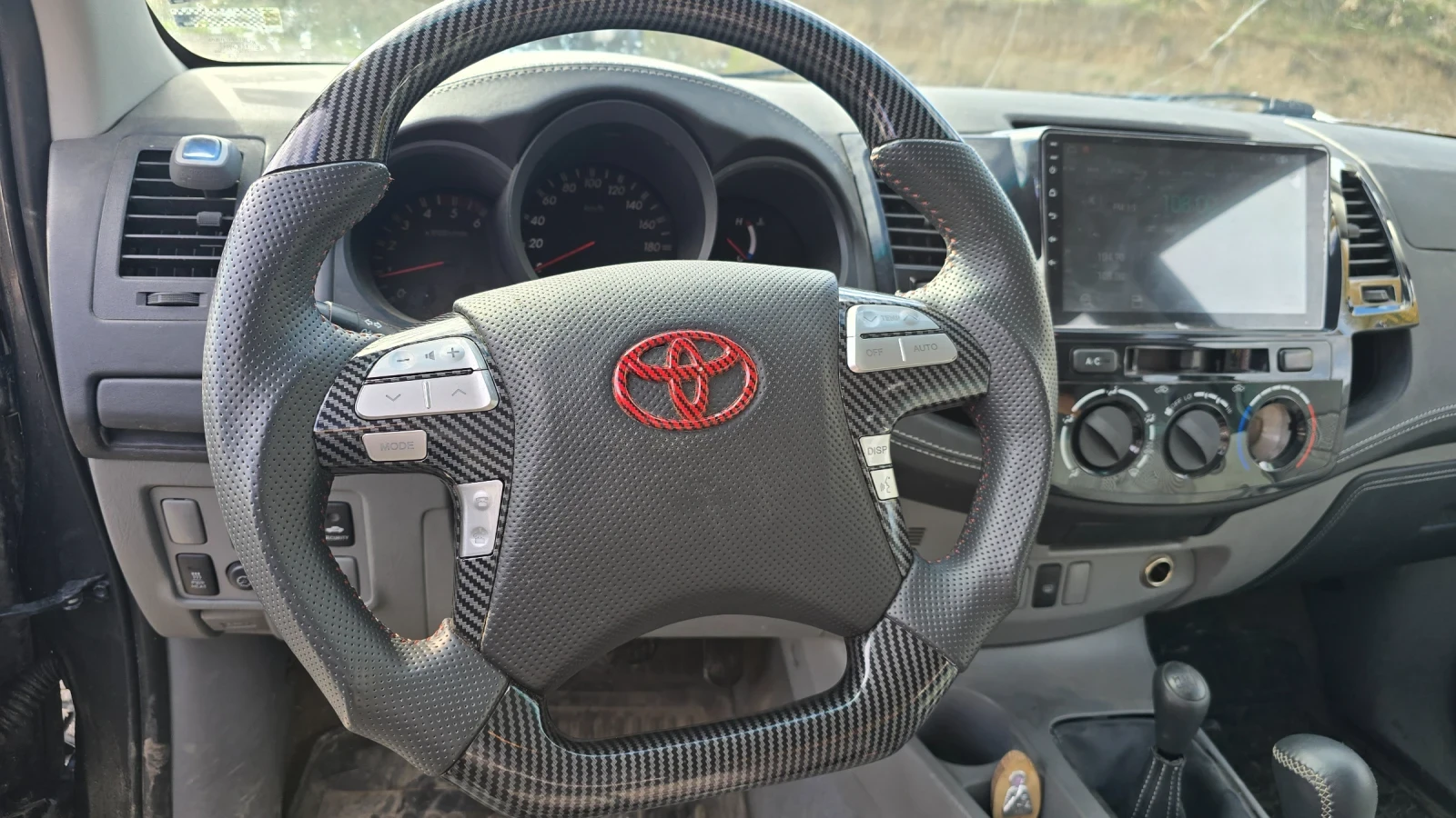 Toyota Hilux 3.0 D4-D, 170 к.с., 4х4, АВТОМАТИК,  - изображение 4