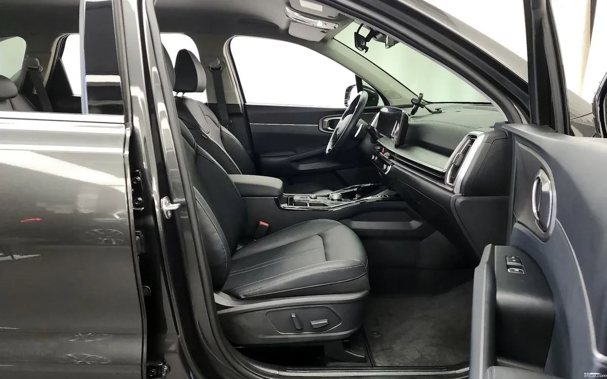 Kia Sorento 2024* 4TH GEN* G2.5 T-GDI* 9479 КМ* КРАЙНА ЦЕНА, снимка 13 - Автомобили и джипове - 54168498