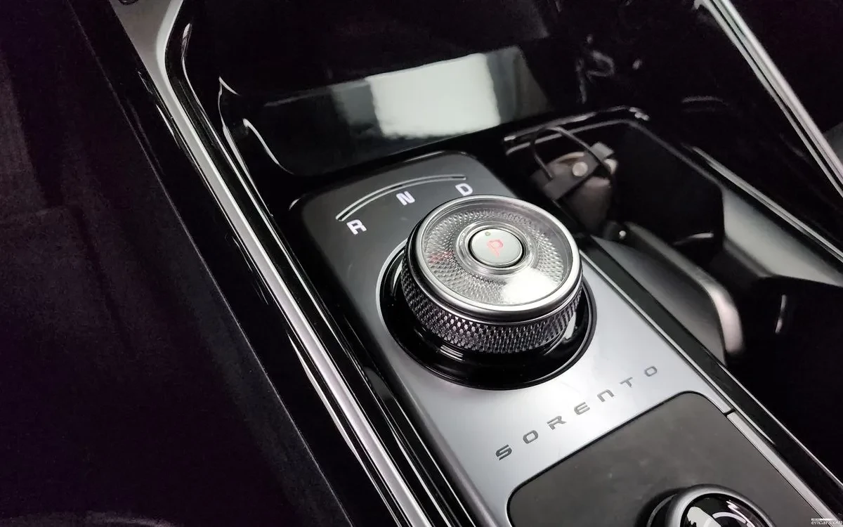 Kia Sorento 2024* 4TH GEN* G2.5 T-GDI* 9479 КМ* КРАЙНА ЦЕНА, снимка 10 - Автомобили и джипове - 54168498