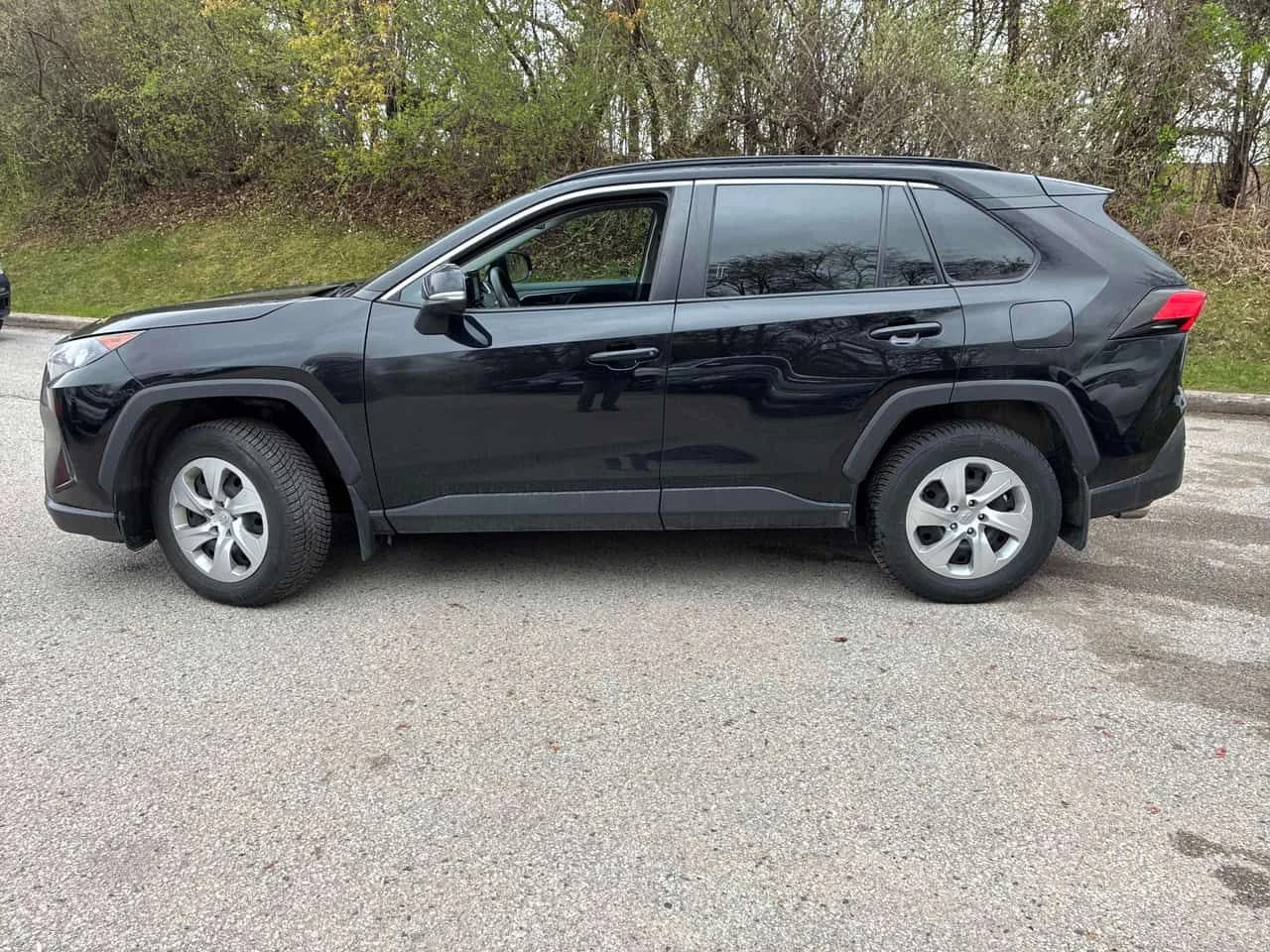 Toyota Rav4 * LE * CARFAX * 2 КЛЮЧА * KEYLESS * ПОДГРЕВИ, снимка 2 - Автомобили и джипове - 54597884