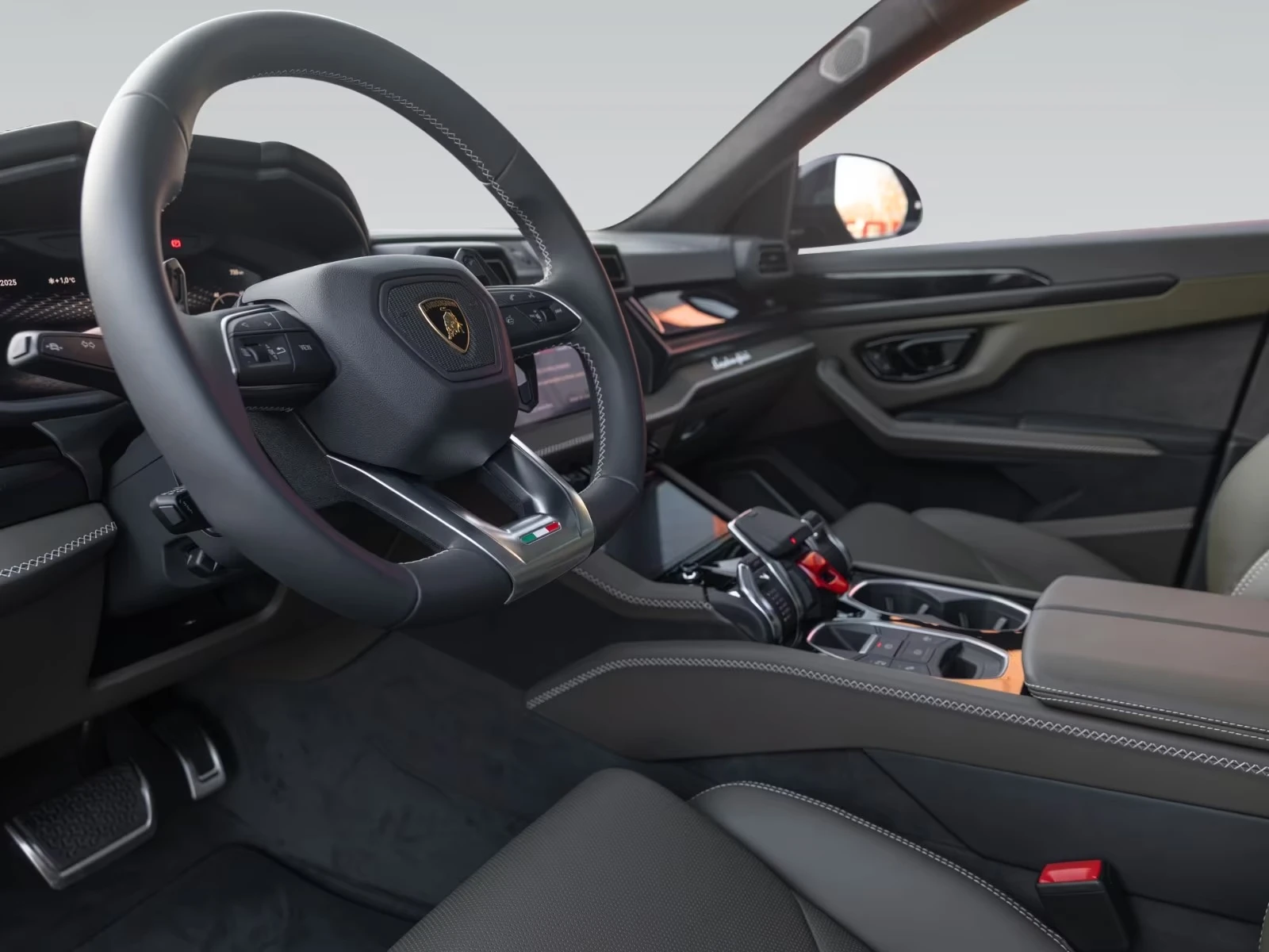 Lamborghini Urus SE / FACELIFT / PLUG-IN / AKRAPOVIC/ 3D B&O /PANO/, снимка 10 - Автомобили и джипове - 54879332