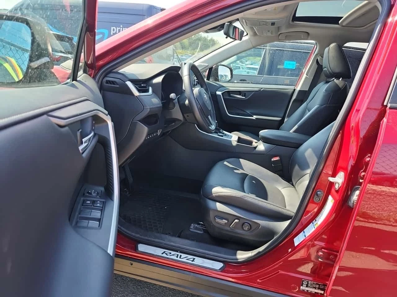 Toyota Rav4 LIMITED/CARFAX/Кожа/Подгрев/Шибедах, снимка 5 - Автомобили и джипове - 55707659