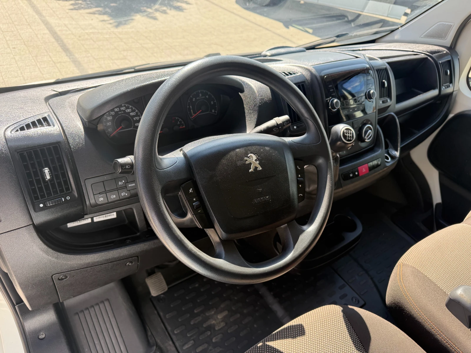 Peugeot Boxer 2.2HDI 3.10м. Климатик Euro 6D , снимка 13 - Бусове и автобуси - 56293955