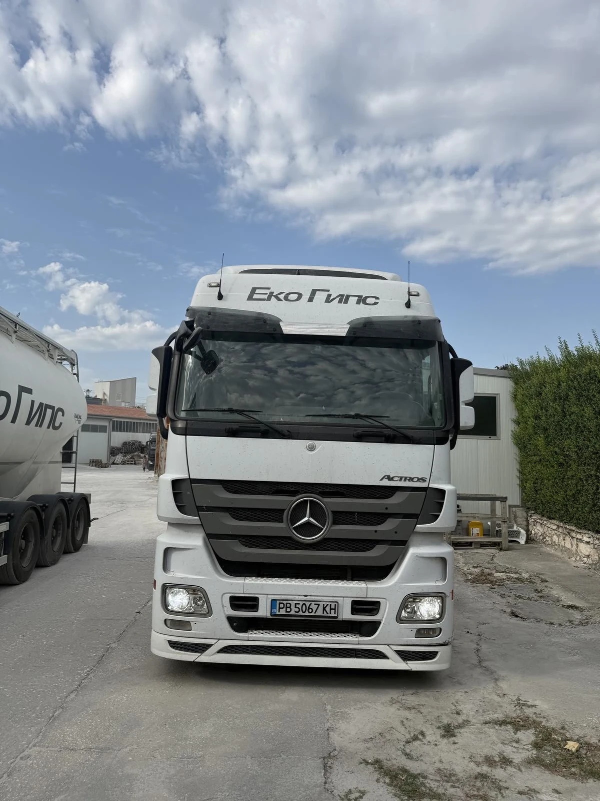 Mercedes-Benz Actros 1844