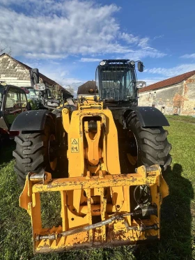 Телескопичен товарач JCB 550-80, снимка 6