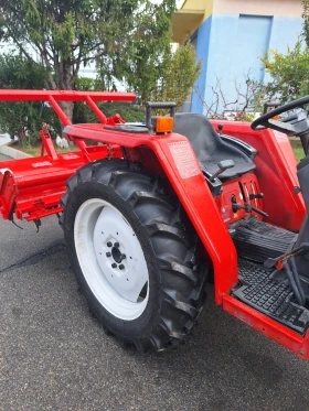 Трактор Yanmar, снимка 3