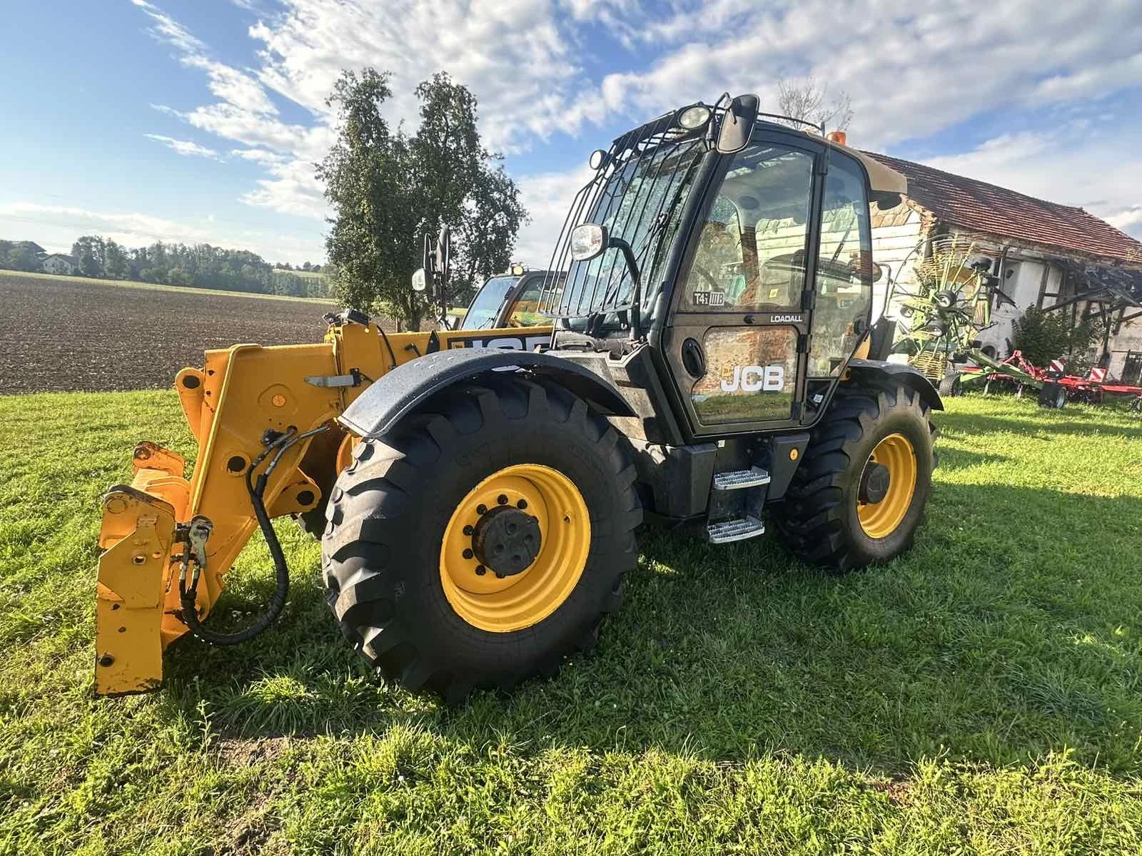 Телескопичен товарач JCB 550-80, снимка 3 - Селскостопанска техника - 56217477