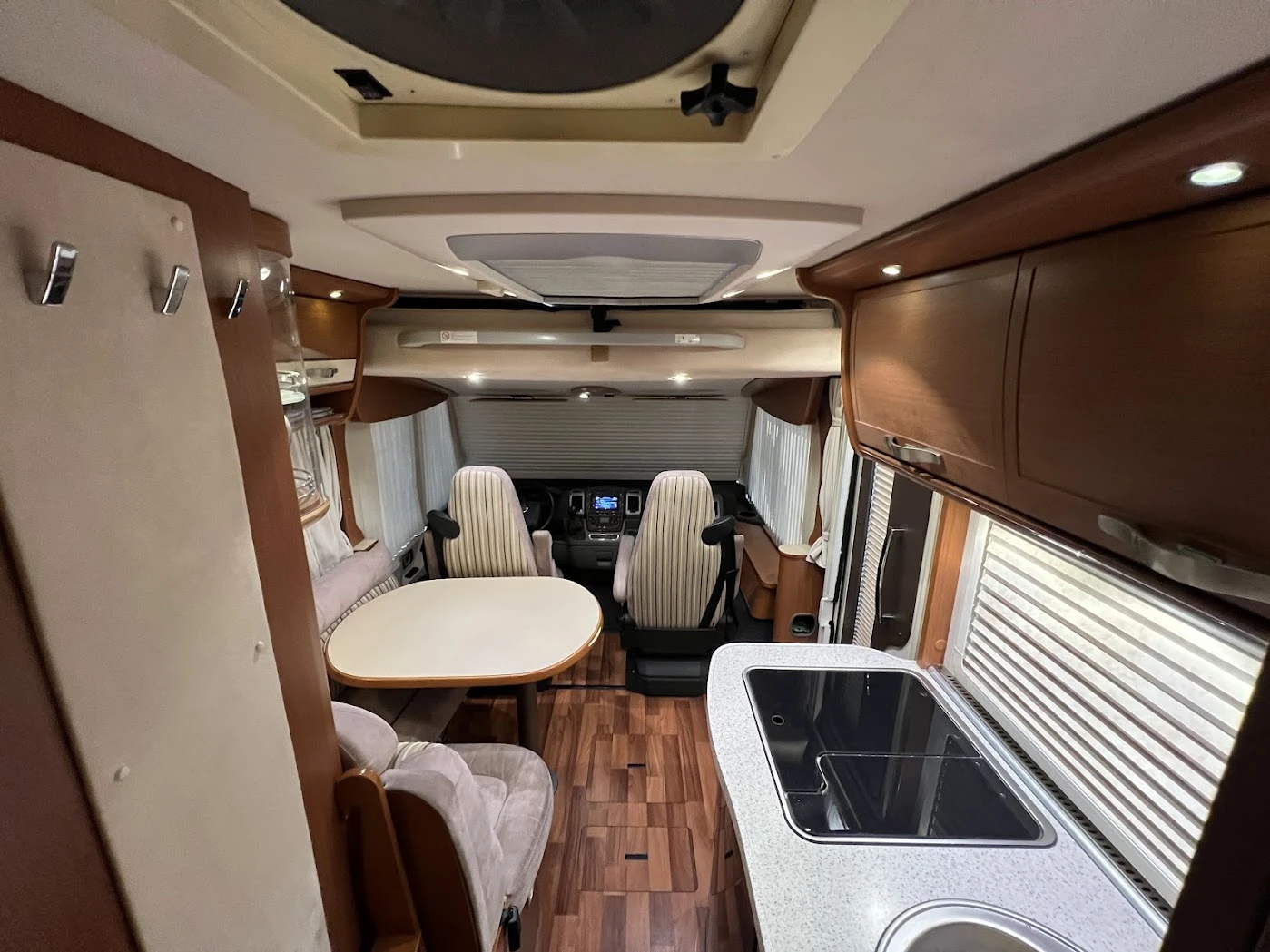 Кемпер HYMER / ERIBA B514, снимка 16 - Каравани и кемпери - 56251863
