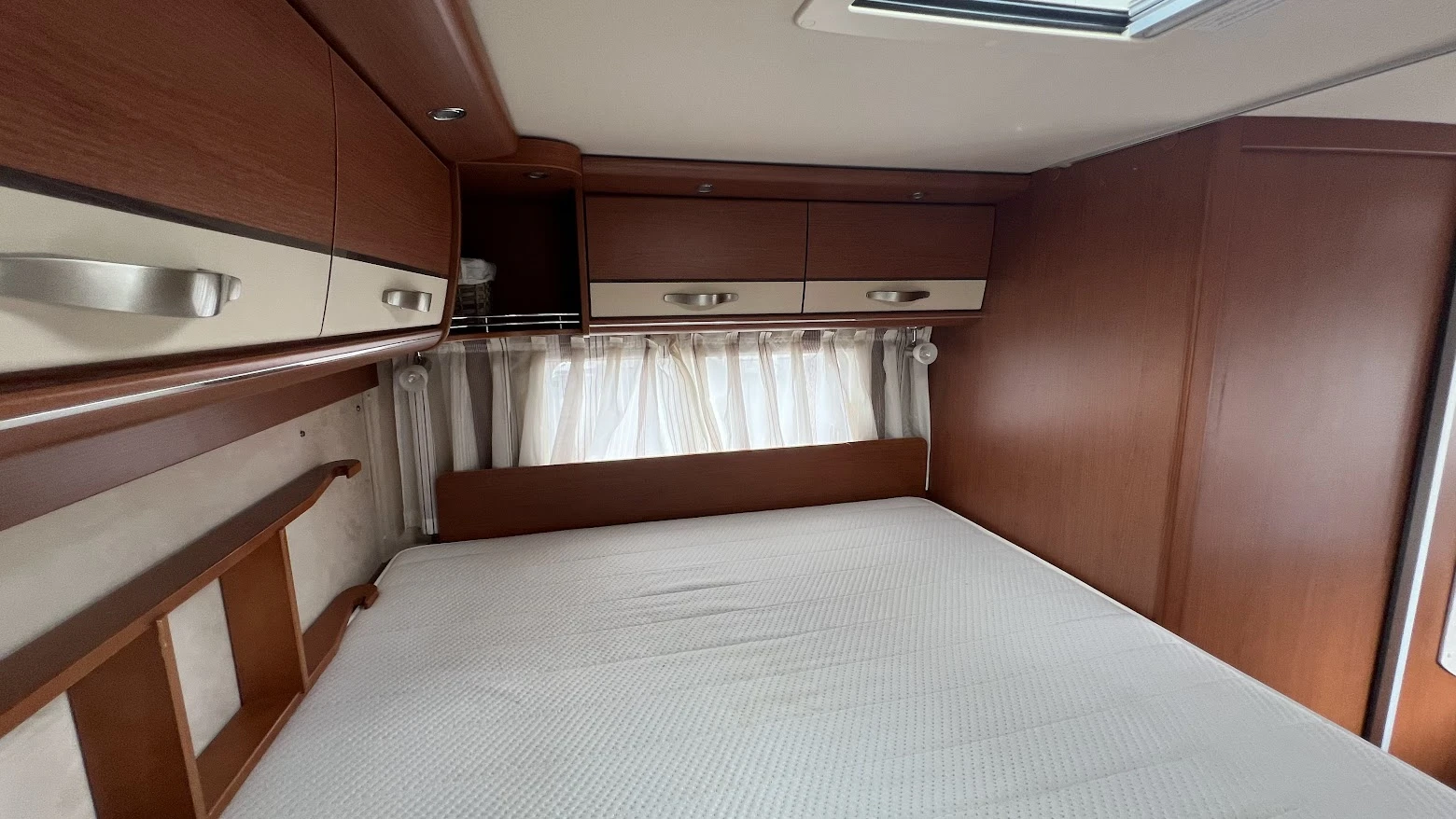 Кемпер HYMER / ERIBA B514, снимка 8 - Каравани и кемпери - 56251863