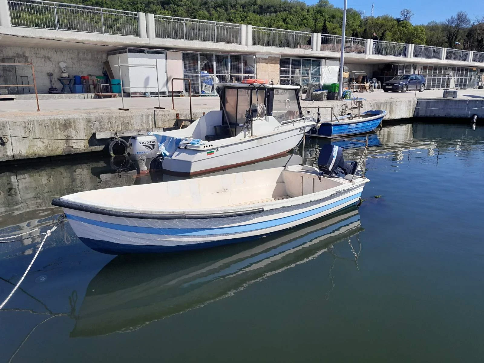 Лодка Собствено производство Рибарска лодка, снимка 3 - Воден транспорт - 54345946