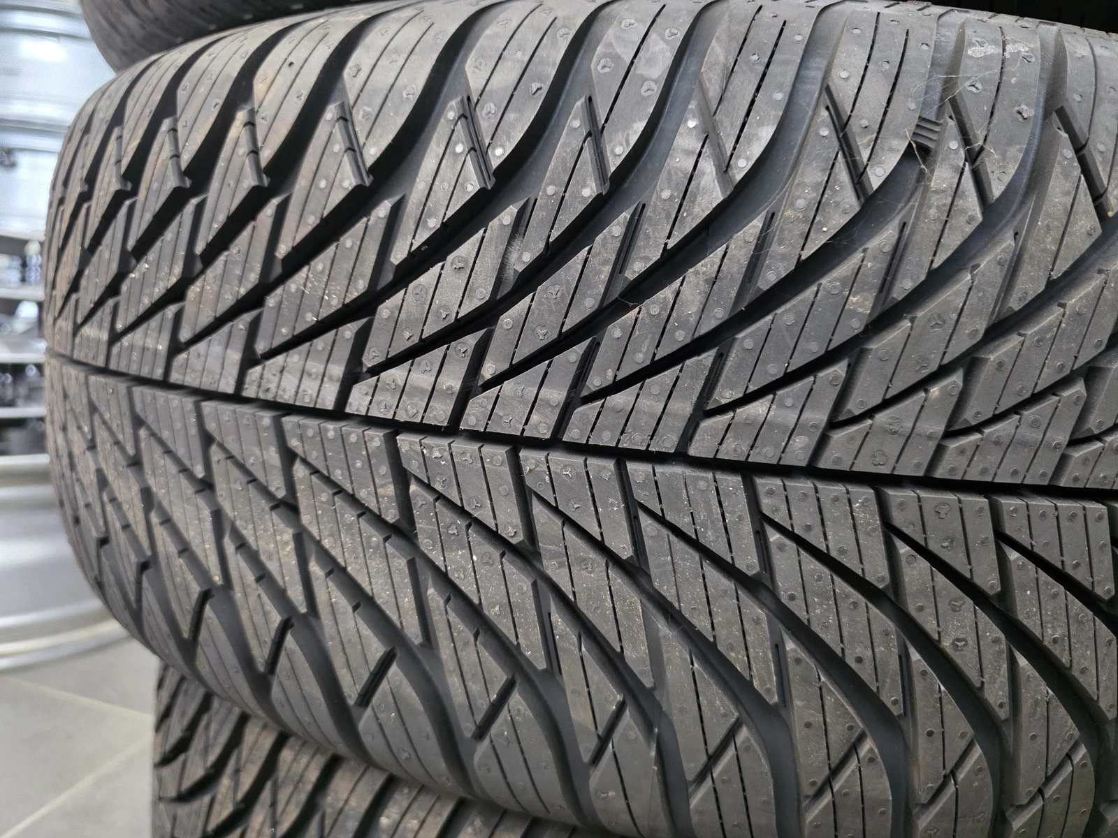 ���� 235/60R16 | Mobile.bg � ����������� 3