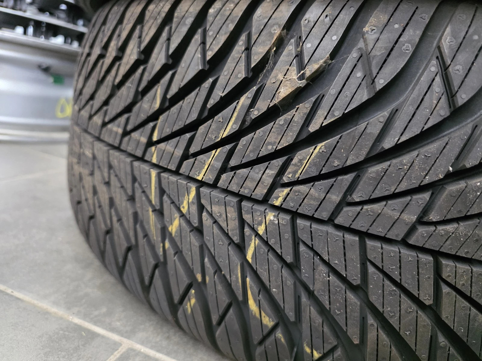 ���� 235/60R16 | Mobile.bg � ����������� 4