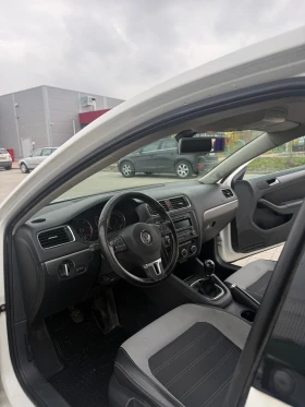 VW Jetta 1.6TDI, снимка 11