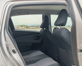 Toyota Yaris 1.5 100 К.С. ХИБРИД!АВТОМАТ! КАПАРИРАН!, снимка 12