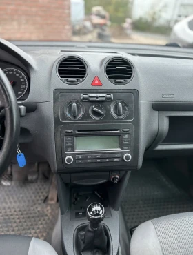 VW Caddy ГАЗ БЕНЗИН КЛИМА 7-МЕСТЕН - 7900 лв. / 4039.21 € - 43231508 5