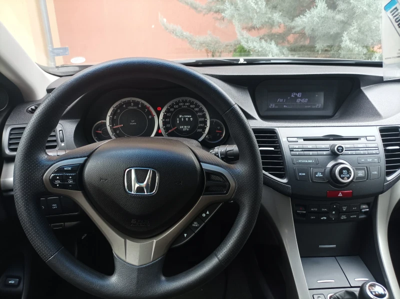 Honda Accord 2.0i-VTEC, снимка 7 - Автомобили и джипове - 47349704