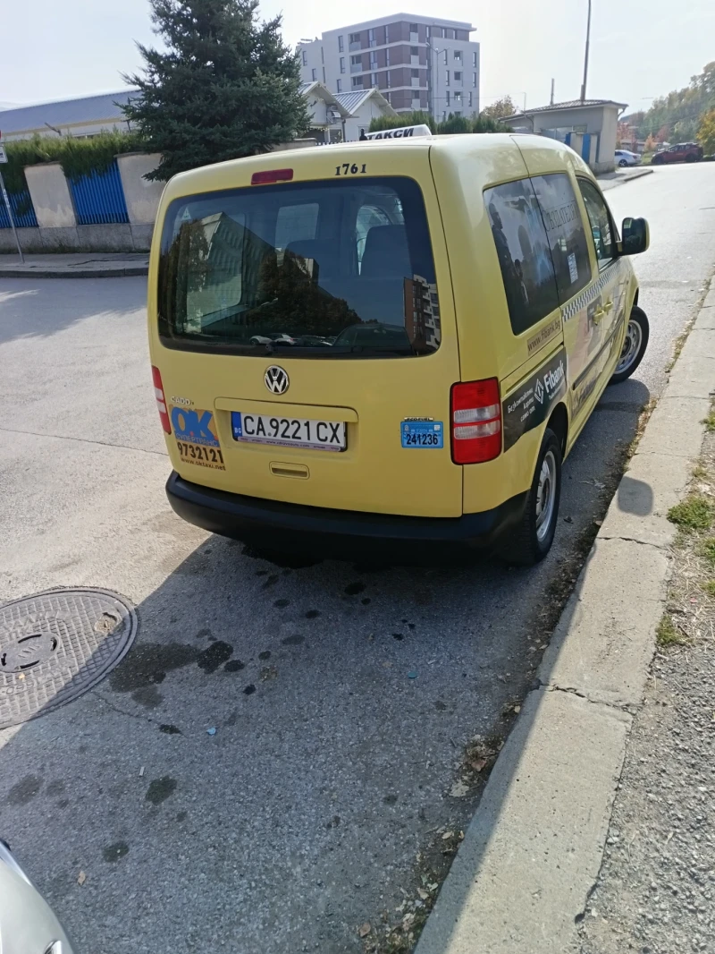 VW Caddy, снимка 3 - Автомобили и джипове - 47777266