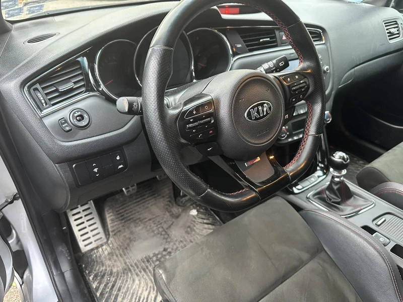 Kia Ceed GT, снимка 6 - Автомобили и джипове - 48206365