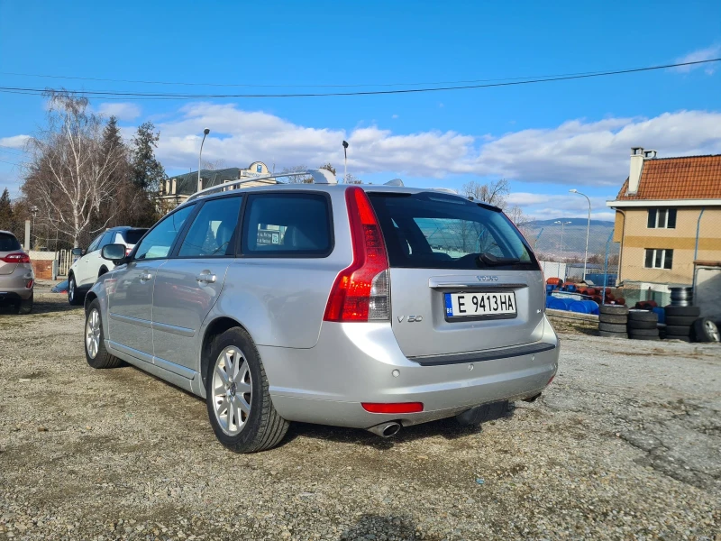 Volvo V50 D5 AUTOMATIK, снимка 5 - Автомобили и джипове - 49008029