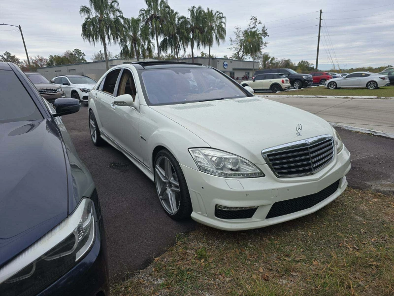 Mercedes-Benz S 63 AMG AMG* масаж* обдух* вакум* пано* нощно виждане* Har, снимка 1 - Автомобили и джипове - 49505771