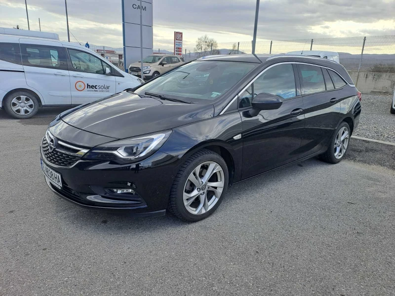 Opel Astra Sports Tourer, снимка 3 - Автомобили и джипове - 49568136