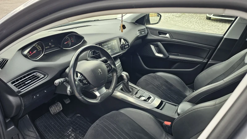Peugeot 308, снимка 7 - Автомобили и джипове - 52397145
